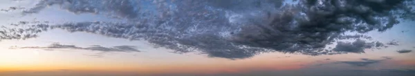 Fluffy Clouds Evening Sunset Sky Panoramic View Climate Environment Weather — Stock Photo, Image