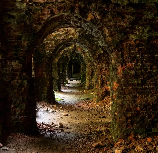 Terk Edilmiş Askeri Tarakaniv Kalesi Bodrumları Diğer Adları Dubno Kalesi — Stok fotoğraf