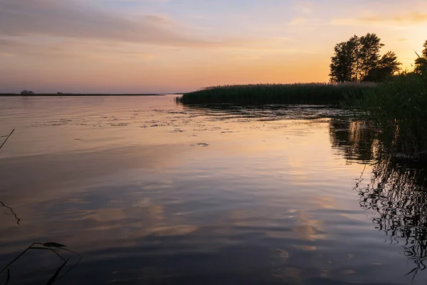 Río Dnipro Verano Atardecer Paisaje Crepuscular Ucrania —  Fotos de Stock