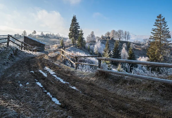 Inverno Está Chegar Últimos Dias Outono Manhã Paisagem Montanhosa Cena — Fotografia de Stock