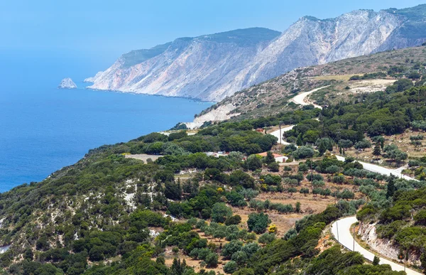 Влітку узбережжя видом на Іонічне море (kefalonia, Греція) — стокове фото