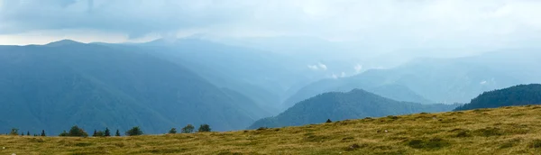 Summer Transalpina road (Carpathians,  Romania). — Stock Photo, Image