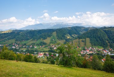 Kepek Köyü yaz görünümü (Romanya).