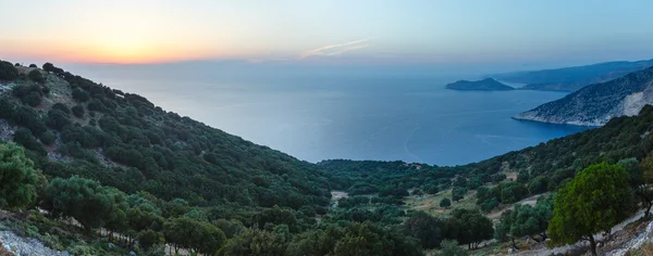 Sunset summer coastline ( Kefalonia, Greece). — Stock Photo, Image