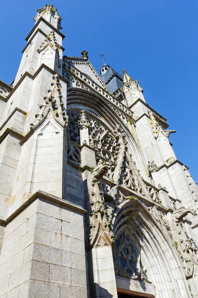 Kościół Saint-Léonard, Fougères, Francja. — Zdjęcie stockowe