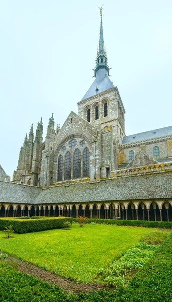 La galerie gothique du monastère Saint-Michel. Mont Saint-Michel , — Photo