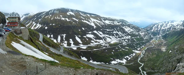 Sommer-Berglandschaft (Furkapass, Schweiz) — Stockfoto