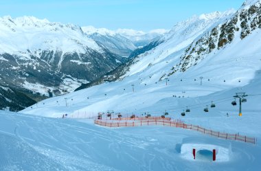 Görünüm (Avusturya Dolomiten Alps kış)