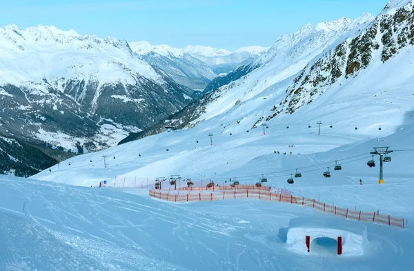 Dolomiten Alperna vinter vy (Österrike) — Stockfoto
