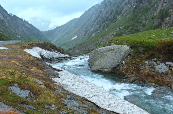 Rain on summer Passo del San Gottardo.(Switzerland). — Stock Photo, Image