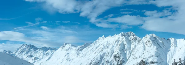 Silvretta 阿尔卑斯山冬季视图 (奥地利)。全景. — 图库照片