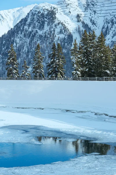 Paesaggio montano invernale. Comprensorio sciistico Kappl, Austria . — Foto Stock