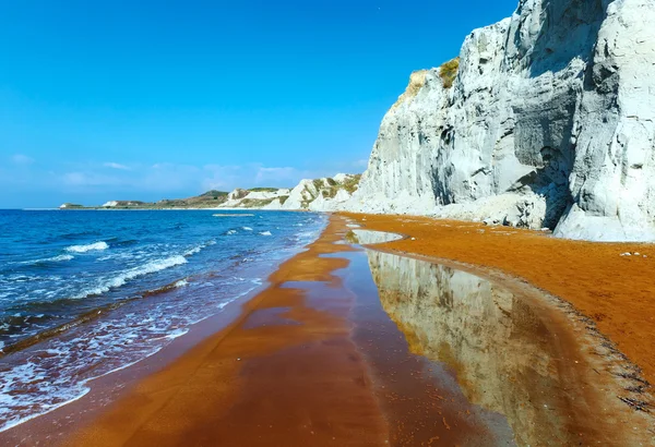 Xi ビーチ朝ビュー （ギリシャ、ケファロニア島). — ストック写真