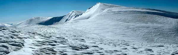 Winter mountains ridge — Stock Photo, Image