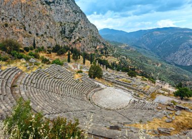 Kazı antik Delphi kentin (Yunanistan)