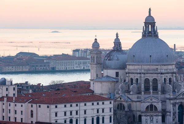 Venezia città (Italia) vista sul tramonto . — Foto Stock