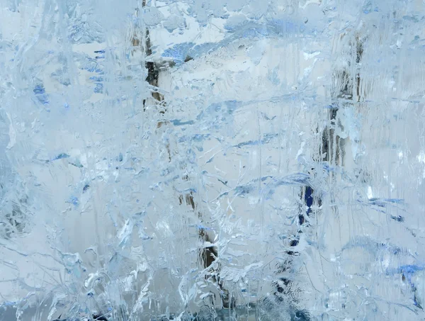 Παγόμορφο διαφανείς μπλοκ του πάγου με μοτίβα. — Φωτογραφία Αρχείου