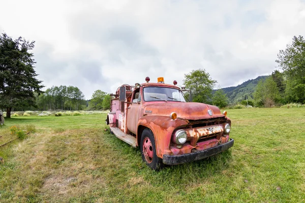 Oude brandweerwagen — Stockfoto