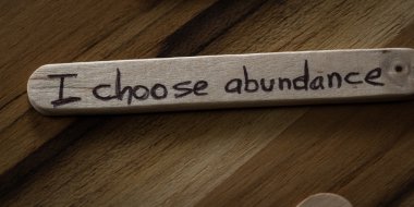 Bina olumlu düşünceler için kendi kendine saygısı 