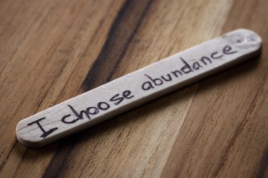 Bina olumlu düşünceler için kendi kendine saygısı 