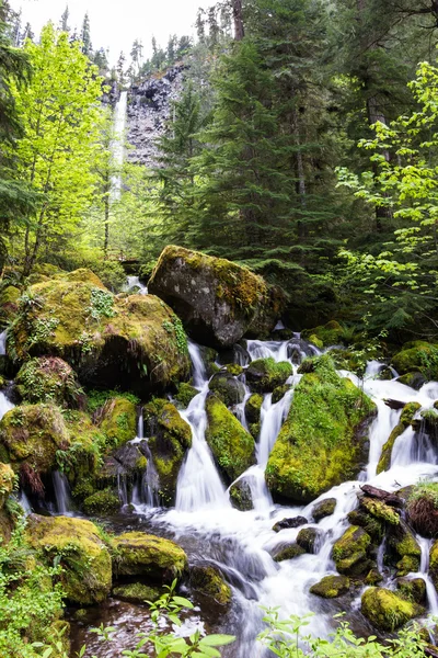 Watson Falls, Oregon — Foto de Stock