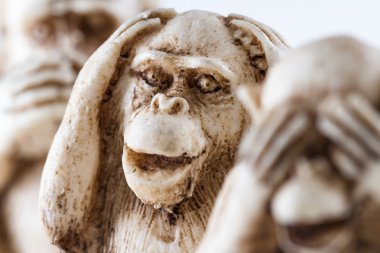 görme, duyma, konuşma, kötülükten 