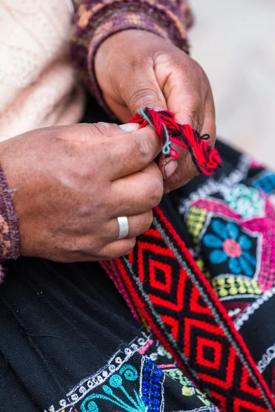 Traditional Peruvian textiles — Stock Photo, Image