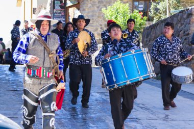 Grup caddede waling yaşamak 
