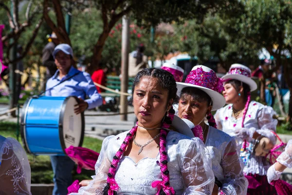 Ollantaytambo Peru kutlama