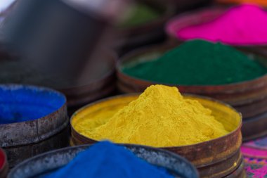 doğal mineral gelen renkli boyalar 