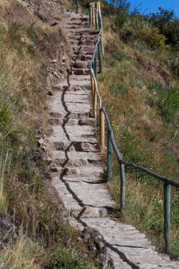 Pisac dik adımları