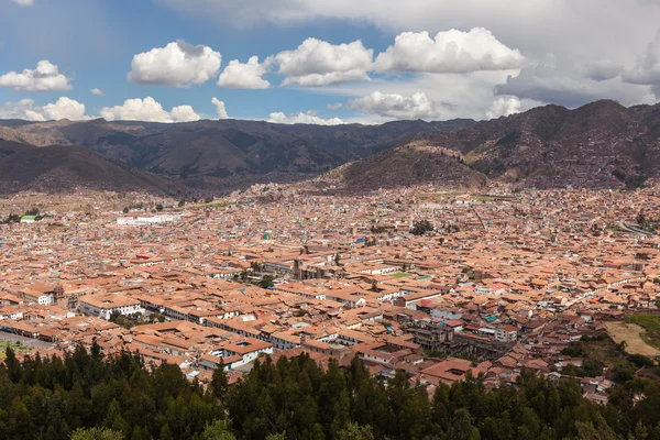 Vista de la ciudad de Cusco desde el sitio Saqsaywaman — Foto de Stock