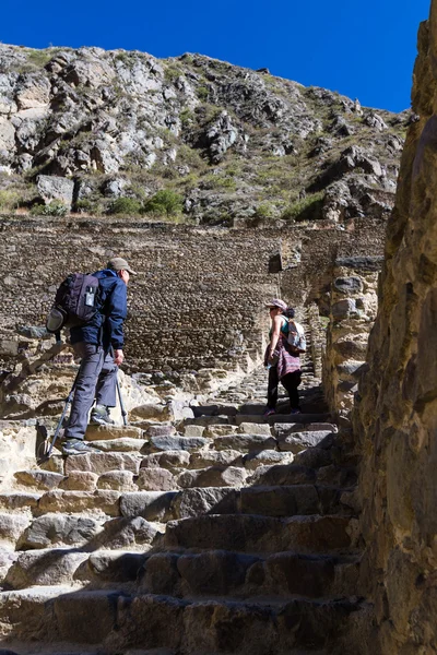 Escalones empinados en Ollantaytambo — Foto de Stock