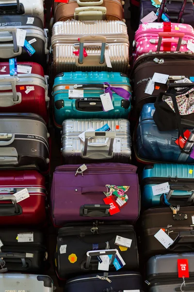 Recogida de equipaje en un hotel — Foto de Stock