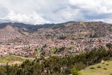 Cusco şehirden sitesaqsaywaman görünümünü 
