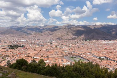 Cusco şehirden sitesaqsaywaman görünümünü 