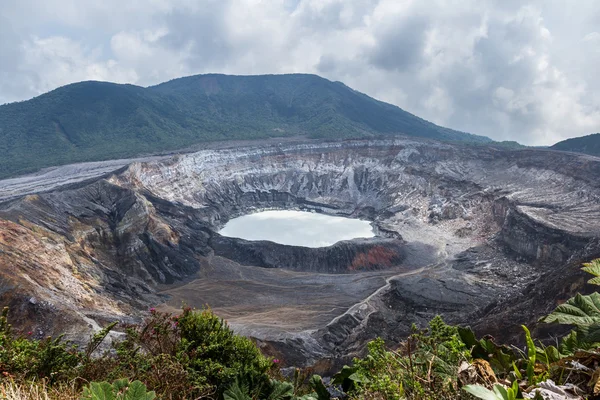 Poas volcano, costa rica波阿斯火山哥斯达黎加 — 图库照片