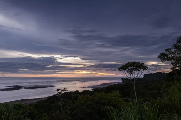 Закат в Коста-Рике — стоковое фото