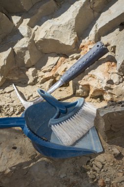 archeological dig tools clipart
