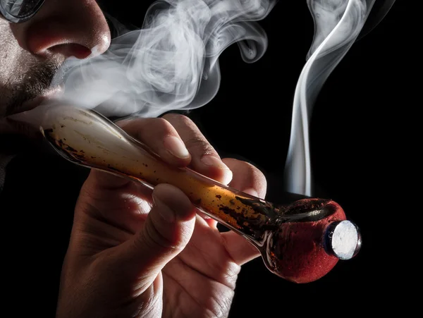 Smoking marijuana — Stock Photo, Image