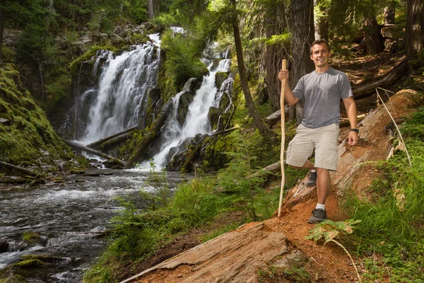 Caminhadas na floresta do Oregon — Fotografia de Stock