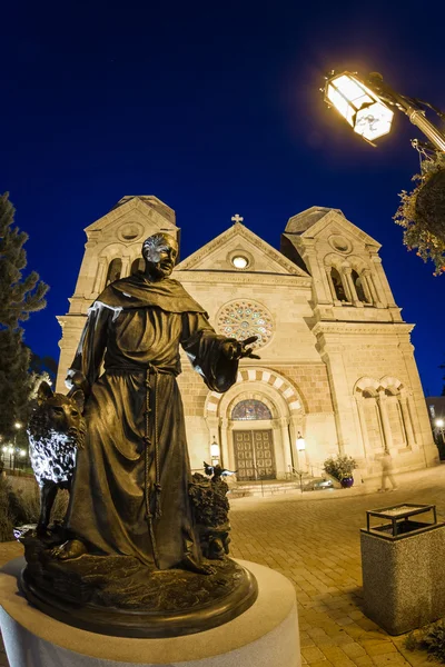 Basilika des Heiligen Franziskus von Assisi — Stockfoto