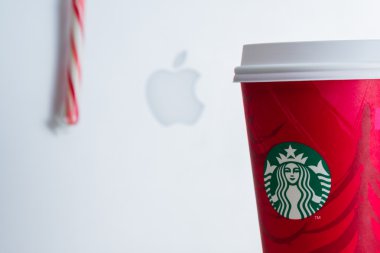 Mevsimlik Starbucks Kupası 