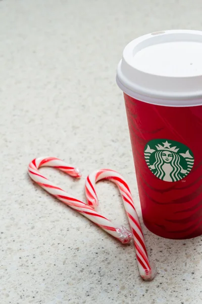 Seasonal Starbucks cup — Stock Photo, Image