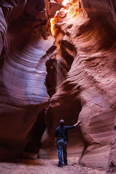 Slot kanyonlar keşfetmek — Stok fotoğraf