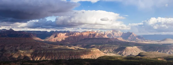 Montanhas em Sião NP, Utah — Fotografia de Stock