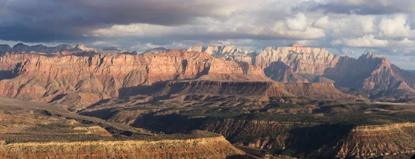 Montanhas em Sião NP, Utah — Fotografia de Stock