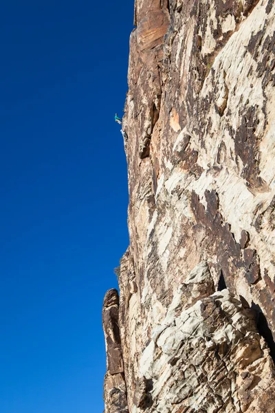 Rock climbing — Stock Photo, Image