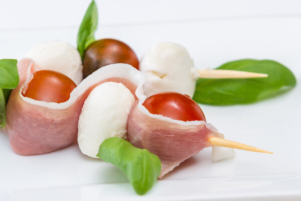 fresh mozzarella and tomato appetizer 