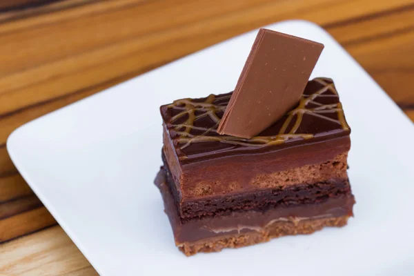 Chocolate and caramel cake — Stock Photo, Image